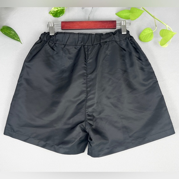 Black Nylon Mini Shorts Italian Size 36 XS - Picture 3 of 8